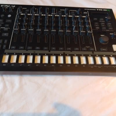 DTM・DAW Roland Tr-8s Roland TR-8S Rhythm Performer | Long & McQuade