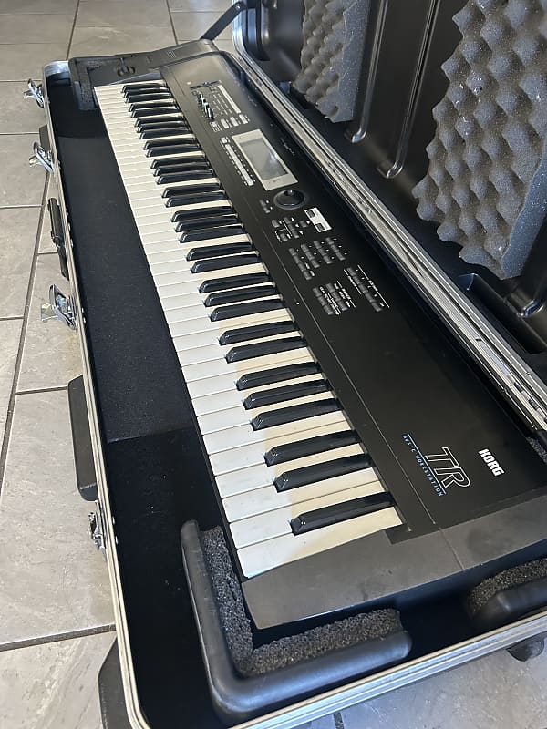 Korg TR76 76-Key Music Workstation Keyboard | Reverb