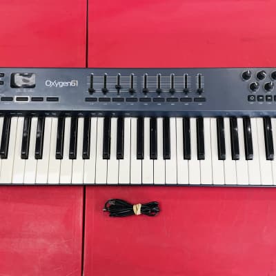 Oxygen 61 mk iii MIDI Keyboard Controller