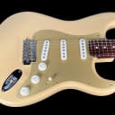 2020 Fender Stratocaster American Pro Limited Edition Strat w Solid Rosewood Neck ~ Desert Sand