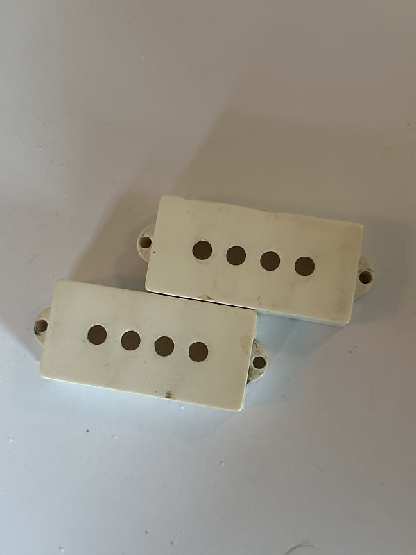 DiMarzio Precision Bass Pickup Covers 1970’s White Reverb