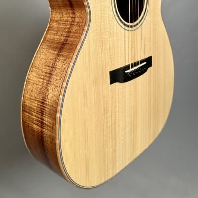 Froggy Bottom F Deluxe Cutaway Adirondack & Koa image 5