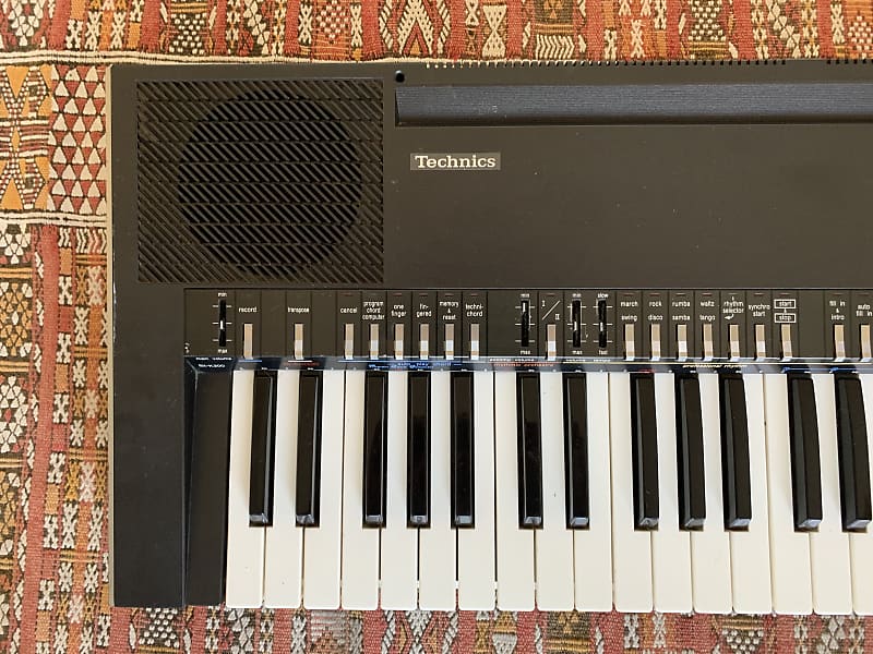 Vintage Technics SX K200 keyboard 1982 Casio Casiotone Leonard Cohen Yamaha  PSR
