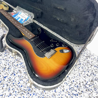 Fender American Standard Stratocaster 1998-2000 - 3-Colour Sunburst image 17