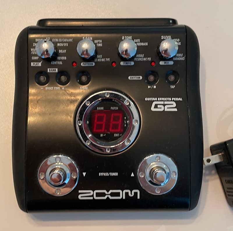 Zoom G2 guitar effects pedal Reverb