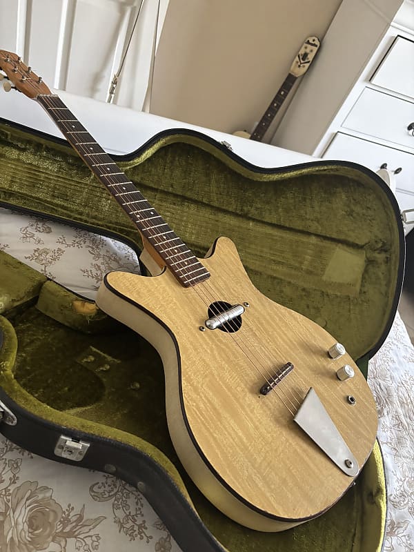 Danelectro Convertible 1959 - Wood grain image 1