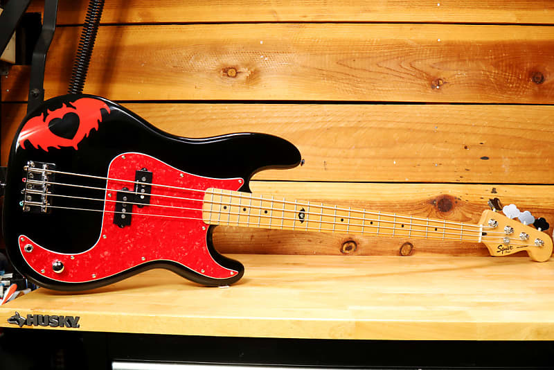 Fender 2010 Squier Pete Wentz Precision P-Bass Fall Out Boy Fender 2010 Squier Pete Wentz Precision P-Bass Fall Out Boy