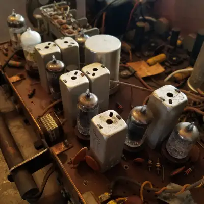 Harman Kardon HA-10 The Solo Integrated Tube Amp Receiver Radio EL84 RARE 1958 - Black & Gold image 9
