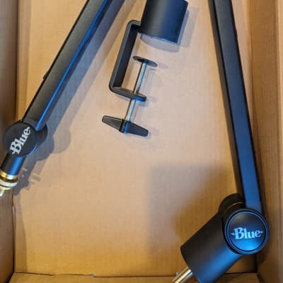 Which Mic Arm is Better?  Blue Compass VS Elgato Mic Arm 