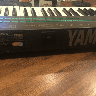 Yamaha DX21 keyboard synthesizer image 3