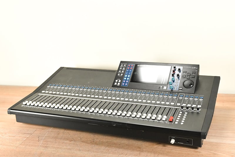 Yamaha LS9-32 32-Channel Digital Mixing Console CG004XD image 1