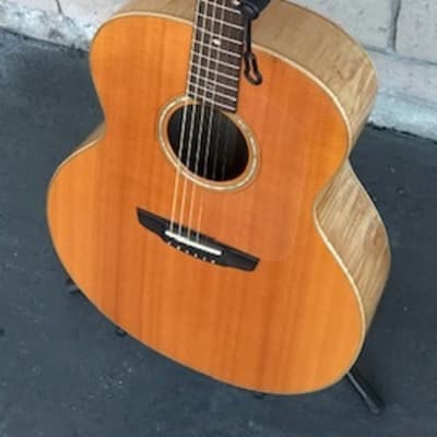 Goodall MJ-Flamed Maple, Sitka Spruce jumbo acoustic guitar-2000 image 2