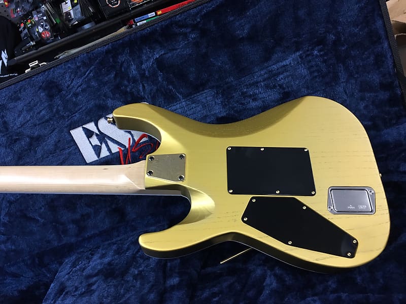 2020 ESP USA M-II DX Natural Gold Poplar Burl Top 6-String 2020 ESP USA M-II DX Natural Gold Poplar Burl Top 6-String