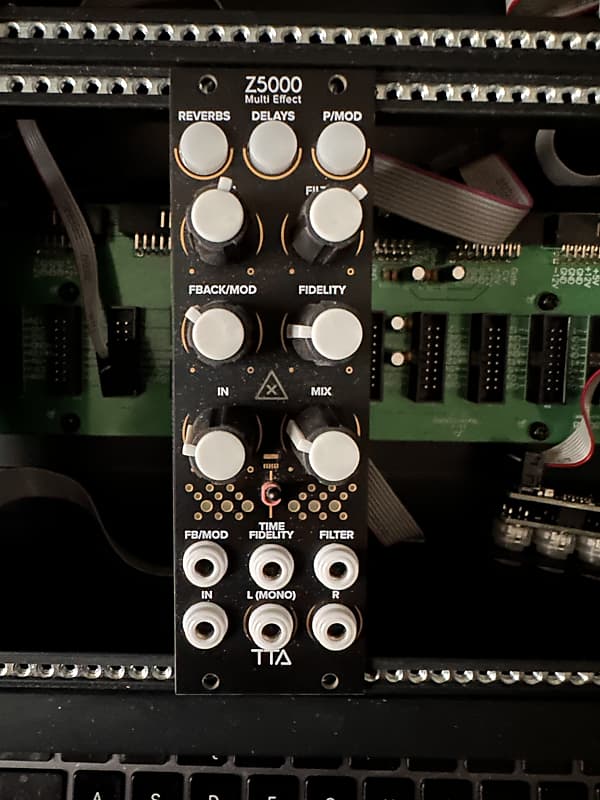 Tiptop Audio Z5000 Multi-Effect