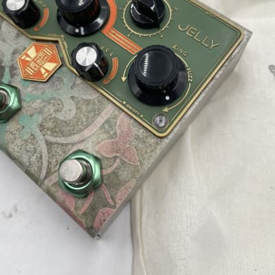 SPRING STOCK UP// SUPER RARE CUSTOM PAINTED Beetronics Royal Jelly Overdrive / Fuzz image 6
