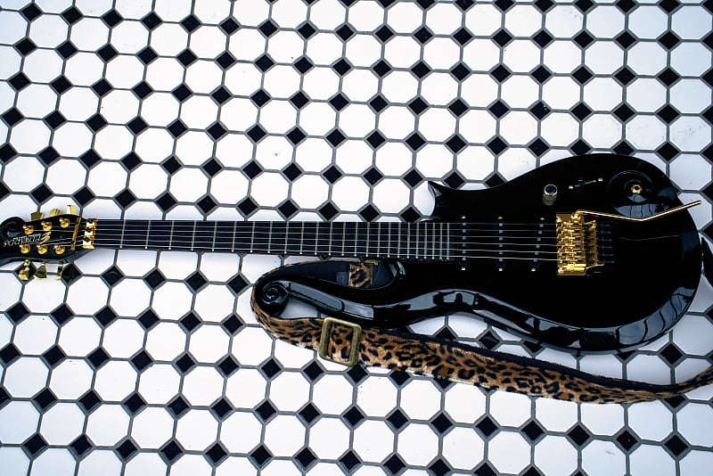 Black Smoker OMEGA Matte Black BLACK CLOUD GUITAR PRODUCTS