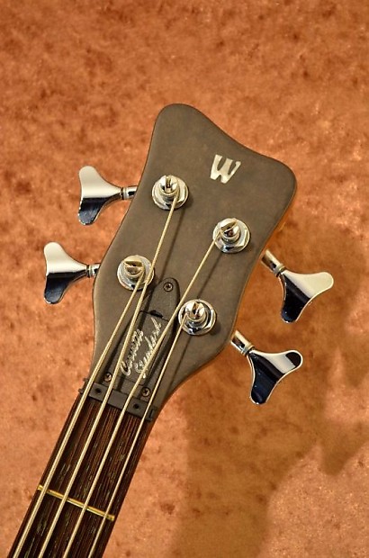 Warwick Corvette Standard Brown 1997 – Chicago Music Exchange
