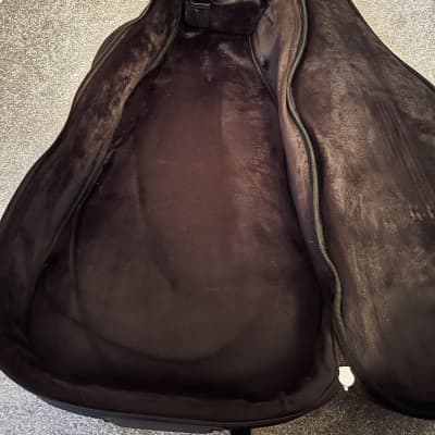 Gibson Premium Gig Bag Dreadnought Square and Round Shoulder image 3