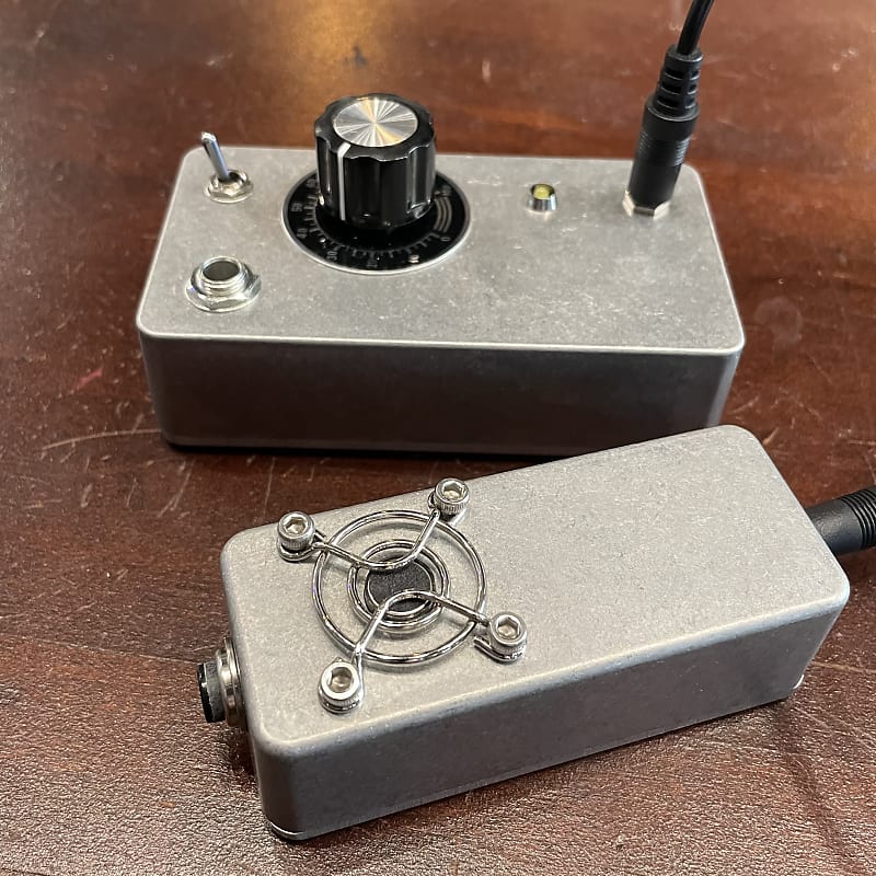 JMT Synth Noisy Microphone LoFi Sound Mangler Reverb