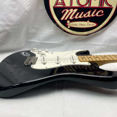Fender Standard Stratocaster Guitar MIM Mexico - Lefty Left-Handed LH 2000 - 2001 - Black / Maple fingerboard image 12