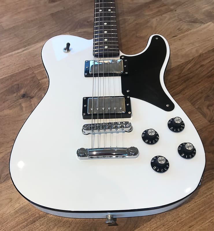 Fender Deluxe Troublemaker Telecaster MiJ. Arctic White. | Reverb