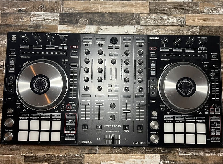 Pioneer DDJ-SX3 | Reverb Canada