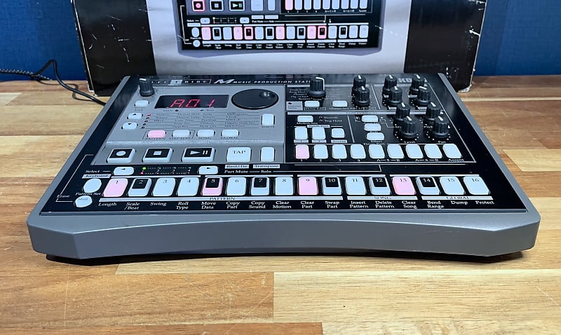【希少】KORG EM-1 music production station Korg Electribe EM-1 | Reverb