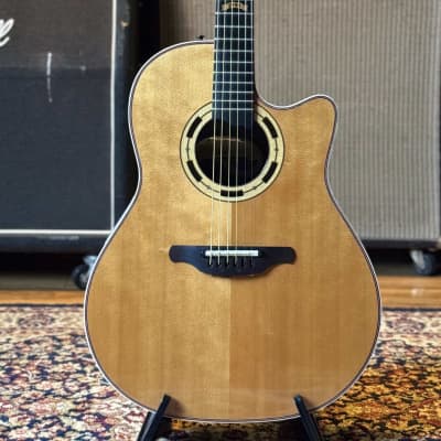 Ovation 1994 ~ Collectors Collection USA ~ With Hard Case