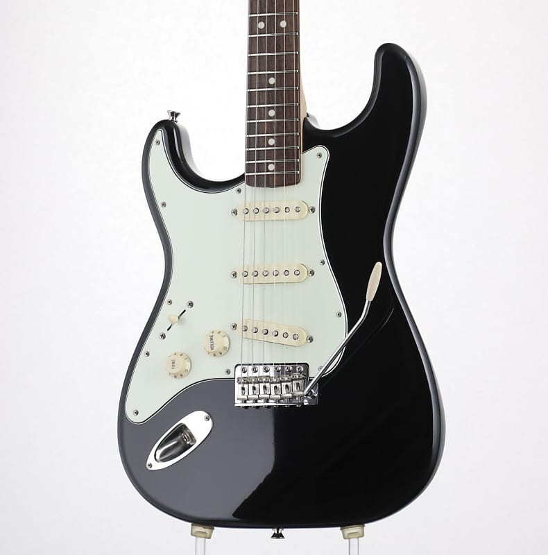 Fender Stratocaster Seattle Black Rosewood Fingerboard 2019