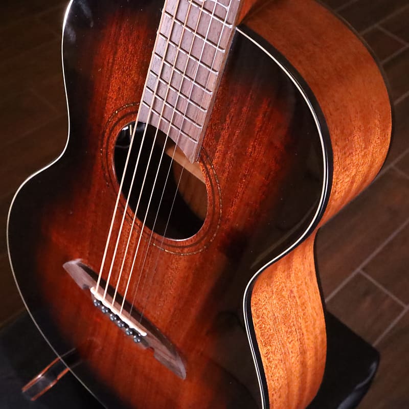 世界的に有名な Alvarez Artist Series AP66E | Reverb 女性情報誌