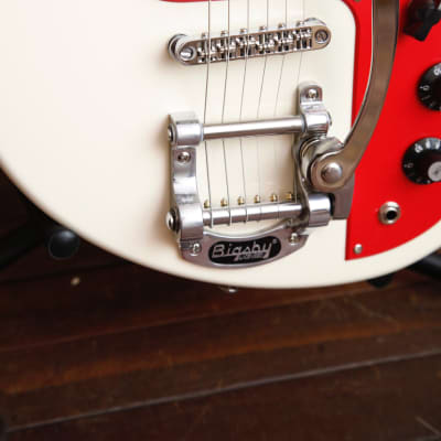 Eastwood "Sharkbite" Fyrbyrd Vintage White Electric Guitar image 7