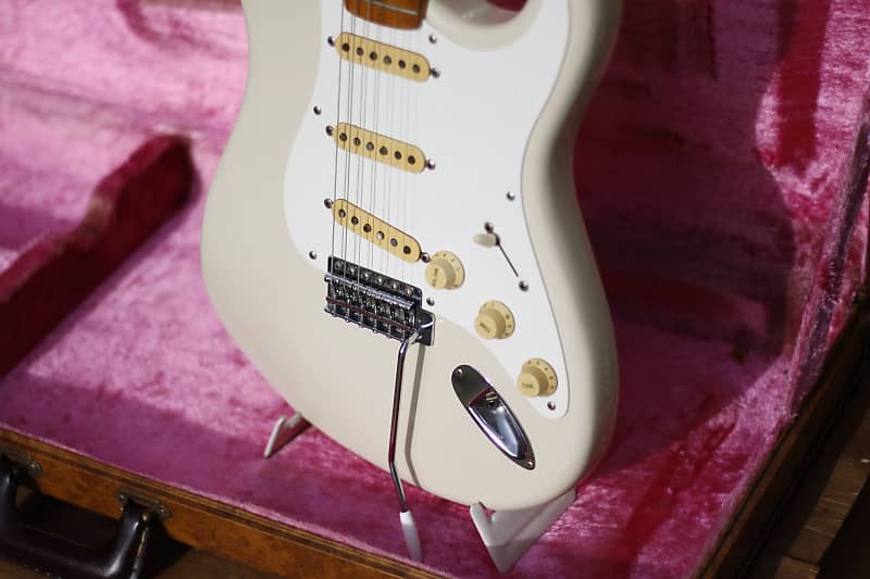 ギター Tokai ST-60 springy sound 1979 1979 Tokai ST-60 Springy Sound – Bigfoot-Guitars