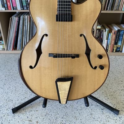 Yunzhi Archtop Guitar 16” image 2