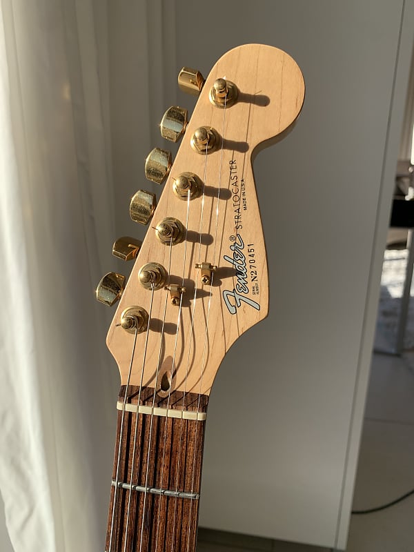 1993 Fender American Special Edition Stratocaster Midnight Purple w/ Gold  Hardware | Limited Edition 1 / 400