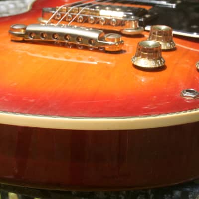 1982 Yamaha SG-1000 LP Killer - Cherry Sunburst+Flight Case