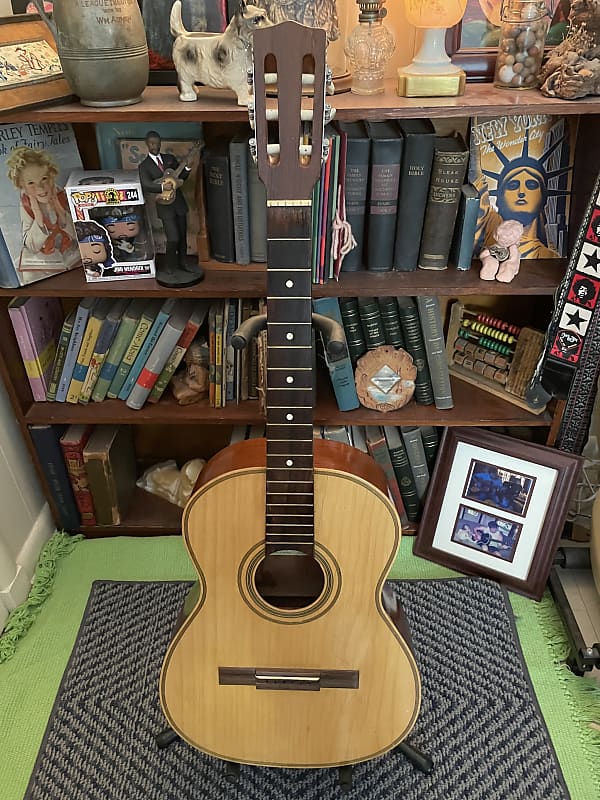 1967 Giannini Model # 6  classical guitar - Natural image 1