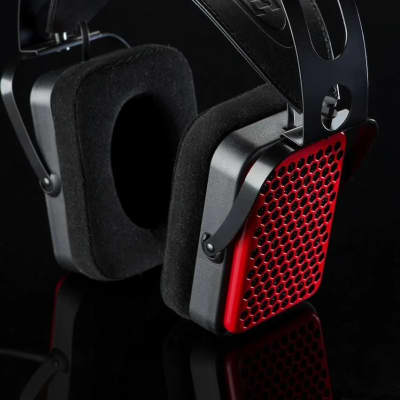 Reference-grade Open-back headphones w/Planar driv image 2