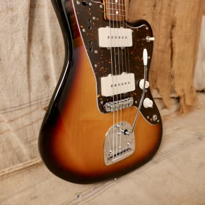 Fender MIJ '62 RI Jazzmaster 2018 - Sunburst image 3