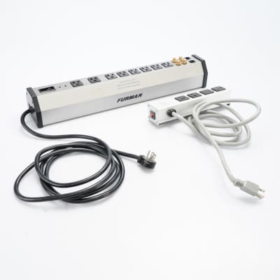 Furman PST-8 Digital Linear AC Power Conditioner Strip w/ Extras