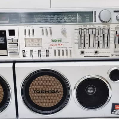 Vintage TOSHIBA BomBeat WX-1 Boombox Stereo Radio Cassette