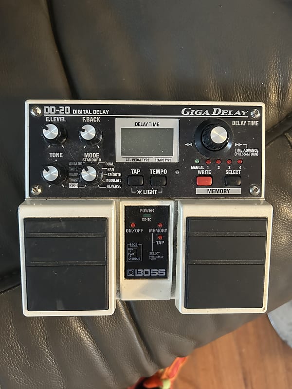 ギター BOSS Giga Delay dd-20 s-l400.png