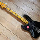 Squier Classic Vibe 70s Jazz Bass Lefty  Black