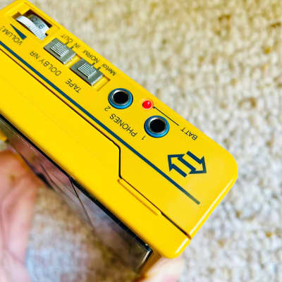 TOSHIBA KT-AS1 Walkman Cassette Player ! Super Rare Candy Yellow ! Motor Running ! image 11