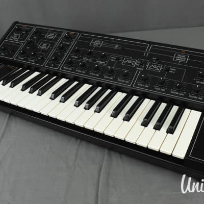 Yamaha CS-10 Vintage Analog Synthesizer in very good Condition image 2