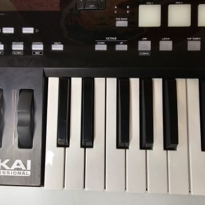 Akai Advance 25 Keyboard Controller | Reverb