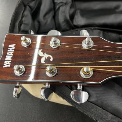 Yamaha FS850 Acoustic Guitar w Case image 4