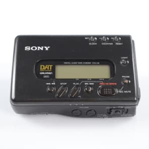 Sony TCD-D8 DAT Digital Audio Tape Portable Walkman Recorder TCDD8 