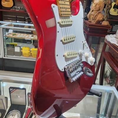 Fender Standard Stratocaster with S1 Tremolo with Maple Fretboard MIJ 1984 - 1987 - Candy Apple Red image 3
