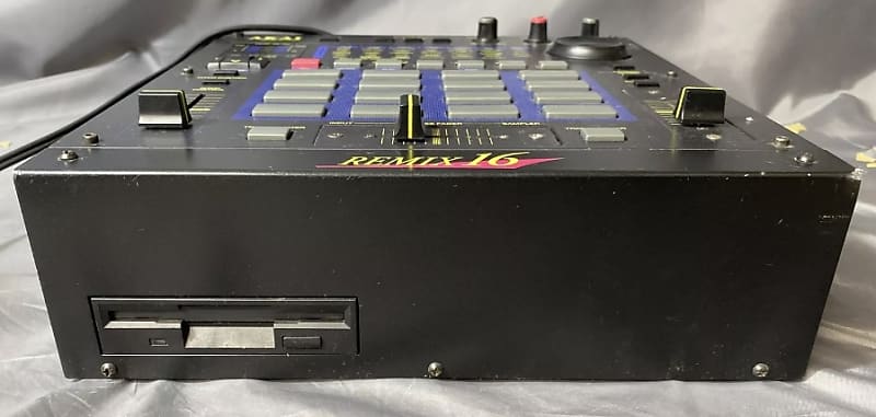 AKAI Remix16 サンプラー ビンテージ AKAI Remix16 サンプラー ビンテージ