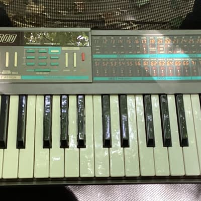 Korg Poly-800 1980s